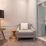 Appartamento Elegant In Bairro Alto By Lovelystay